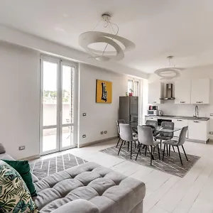 Apartment The Roof Luxury Penthouse Corso, Rome